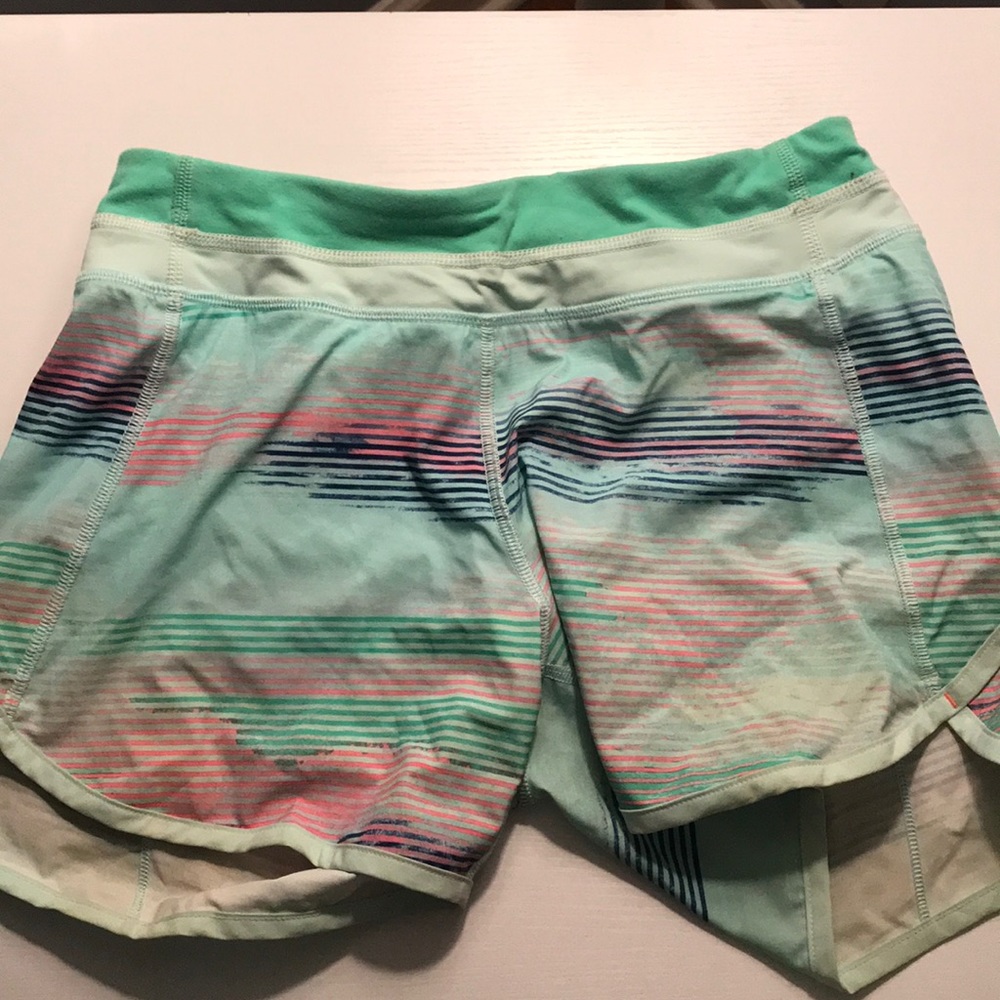 Ivivva patterned shorts